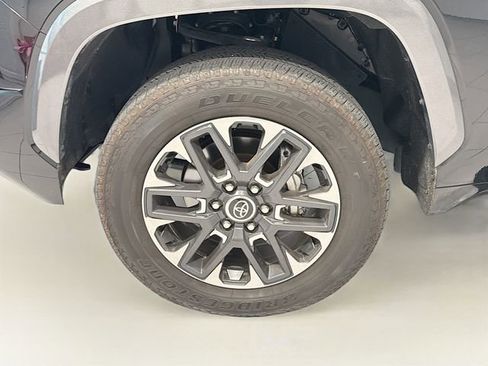 Used 2024 Toyota Tundra Limited AWD/4WD image 25