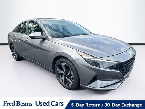 Used 2023 Hyundai Elantra SEL w/ Convenience Package FWD image 1