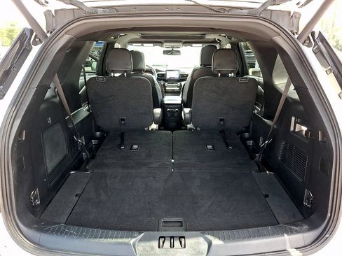 Certified 2022 Ford Explorer ST-Line w/ Class IV Trailer Tow Package RWD image 29