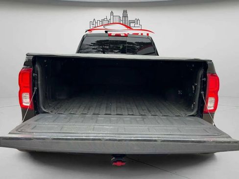 Used 2017 Chevrolet Silverado 1500 LTZ Z71 w/ LTZ Plus Package image 10