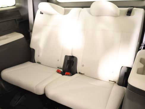Certified 2026 Hyundai Santa Fe SE FWD image 12