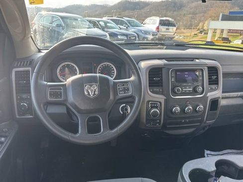 Used 2014 RAM 1500 Express image 13