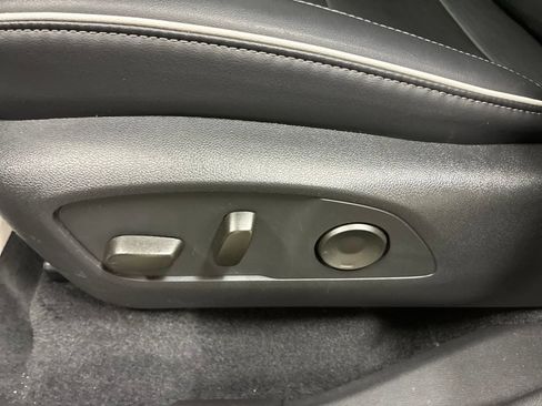 Used 2026 Buick Enclave Sport Touring FWD image 11