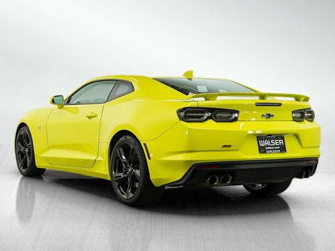 Used 2019 Chevrolet Camaro SS RWD image 3