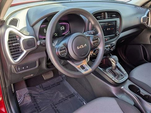 Used 2024 Kia Soul LX image 10