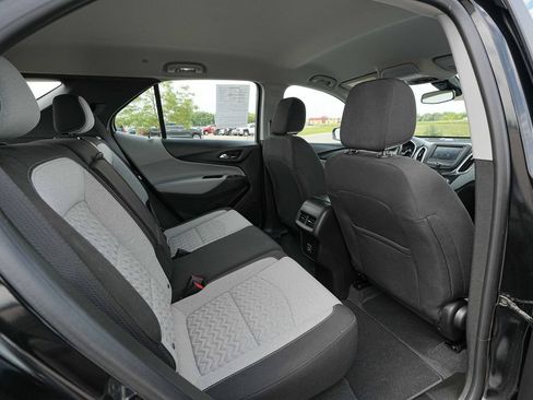 Used 2022 Chevrolet Equinox LS AWD/4WD image 25