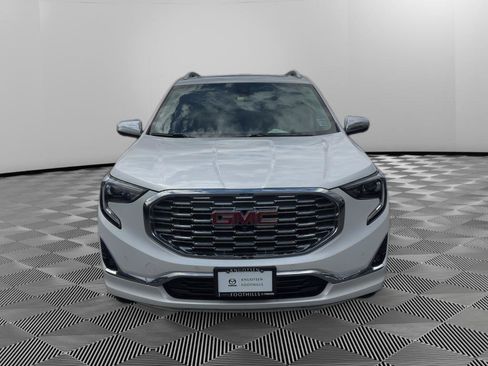 Used 2020 GMC Terrain Denali w/ Denali Premium Package AWD/4WD image 2