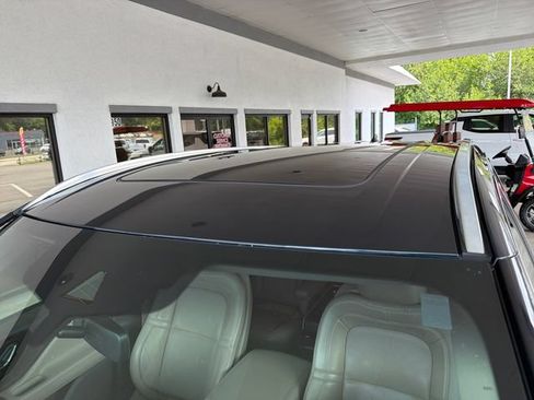 Used 2021 Lincoln Aviator Reserve w/ Equipment Group 201A AWD/4WD image 14
