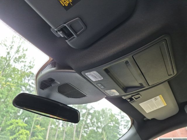 Used 2025 Ford Escape ST-Line FWD image 34