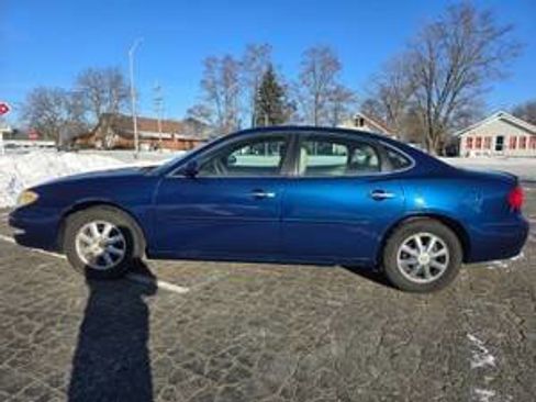 Used 2005 Buick LaCrosse CXL w/ Gold Convenience Package image 5