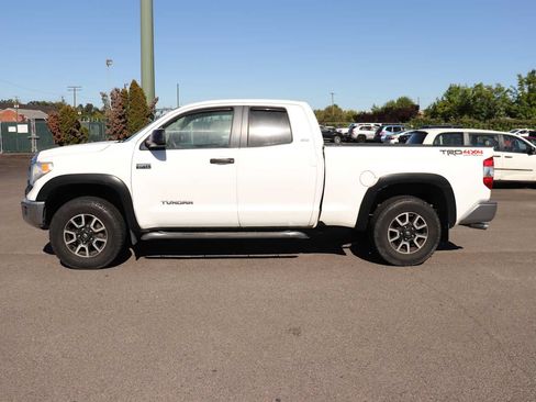 Used 2015 Toyota Tundra SR5 w/ TRD Off Road Package AWD/4WD image 8