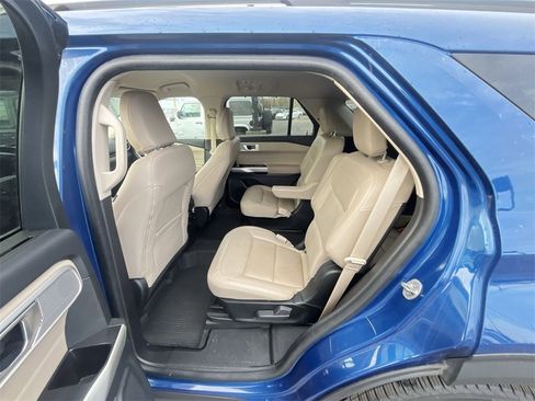 Used 2022 Ford Explorer Limited w/ Equipment Group 301A image 21