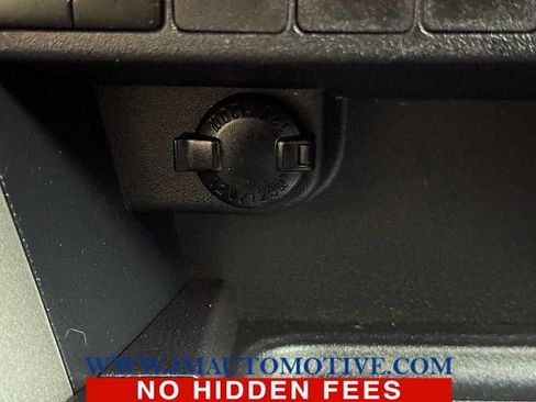 Used 2016 Toyota RAV4 XLE AWD/4WD image 40