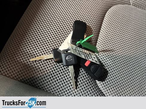 Used 2019 Nissan Frontier SV image 24