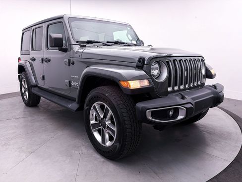 Used 2019 Jeep Wrangler Unlimited Sahara AWD/4WD image 9
