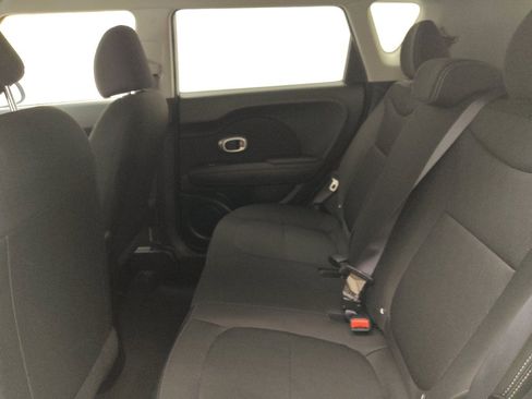 Used 2019 Kia Soul FWD image 18