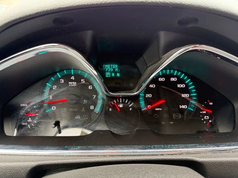 Used 2014 Chevrolet Traverse LT image 28