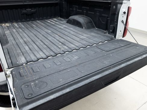 Used 2024 Chevrolet Silverado 2500 LTZ w/ LTZ Convenience Package AWD/4WD image 27