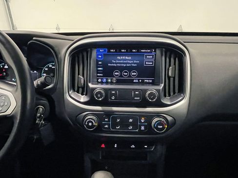 Used 2022 Chevrolet Colorado LT w/ LT Convenience Package image 29