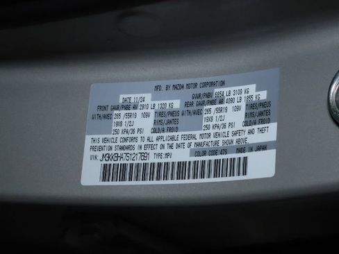 Certified 2025 MAZDA CX-90 Plug-In Hybrid w/ Preferred image 39