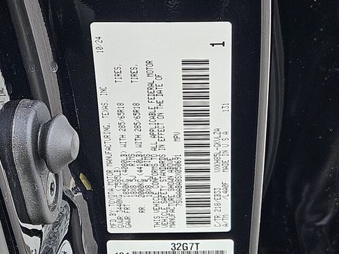 Used 2025 Toyota Sequoia TRD Pro AWD/4WD image 29