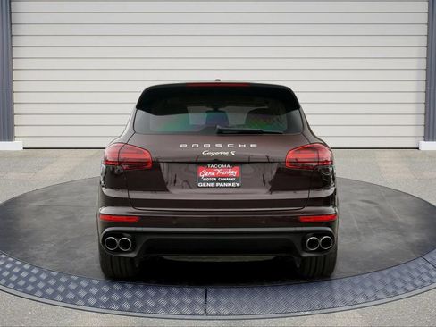 Used 2017 Porsche Cayenne S Platinum AWD/4WD image 6