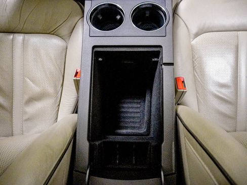 Used 2015 Lincoln MKX FWD w/ Equipment Group 101A image 28