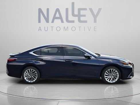 Used 2023 Lexus ES 300h Ultra Luxury w/ Accessory Package (Z2) FWD image 6
