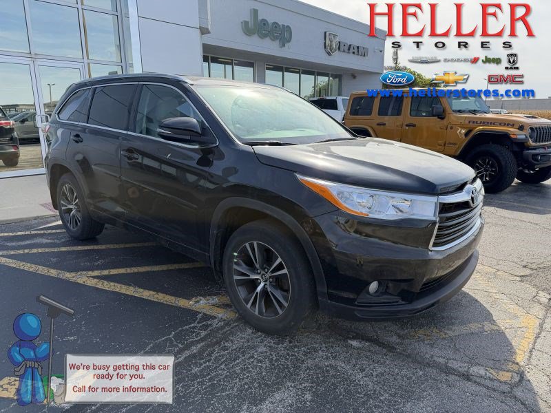 Used 2016 Toyota Highlander XLE w/ Protection Package #3 AWD/4WD image 1