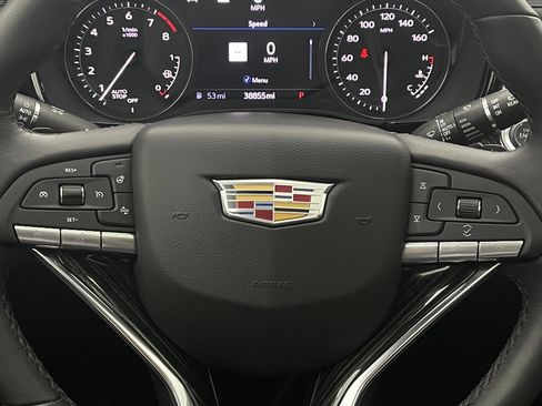 Used 2023 Cadillac XT6 Premium Luxury w/ Technology Package AWD/4WD image 23