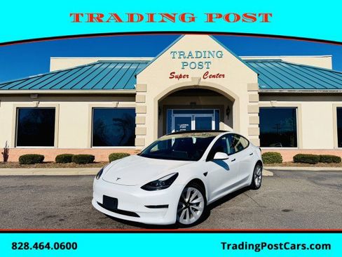 Used 2022 Tesla Model 3 Long Range image 1
