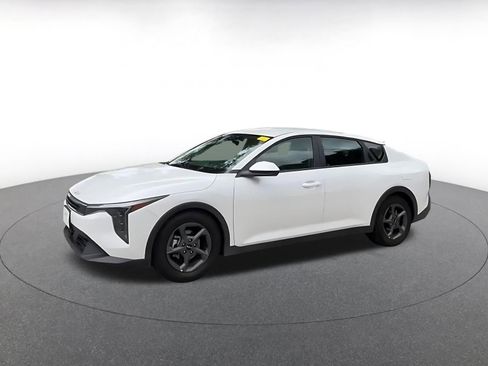 Used 2025 Kia K4 FWD image 6