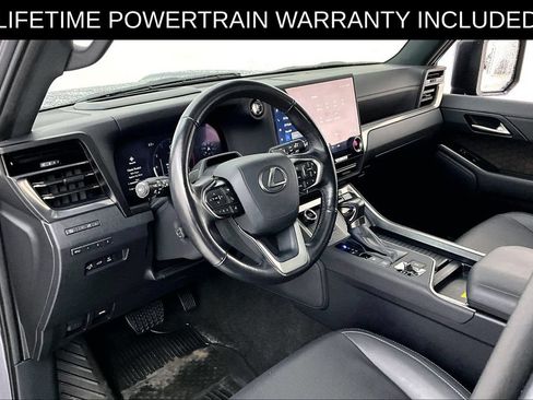 Used 2024 Lexus GX 550 w/ Cold Area Package AWD/4WD image 16