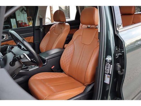 Used 2021 Kia Sorento SX Prestige image 11