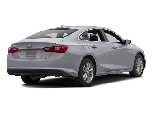 Used 2016 Chevrolet Malibu LT FWD image 2
