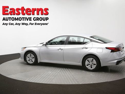 Used 2023 Nissan Altima 2.5 S FWD image 60