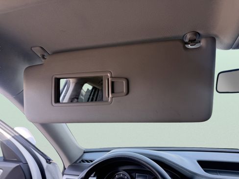 Used 2018 Volkswagen Atlas S image 52