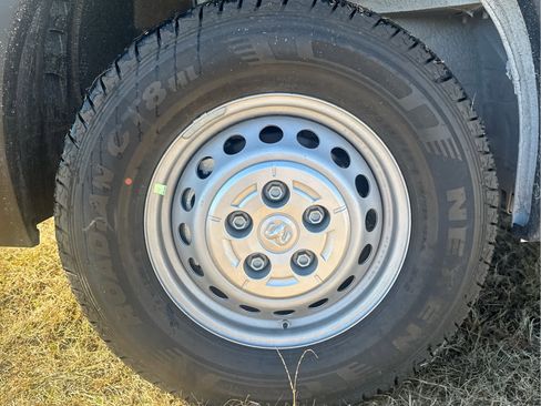 New 2025 RAM ProMaster 2500 image 14