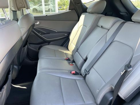 Used 2017 Hyundai Santa Fe Sport FWD image 12