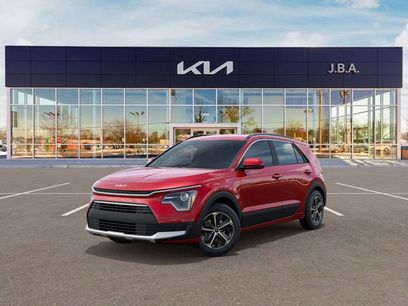New 2025 Kia Niro LX