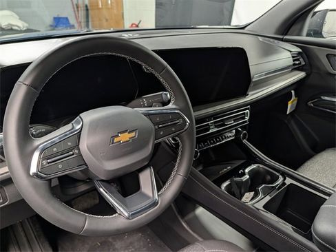 New 2026 Chevrolet Traverse LT image 18