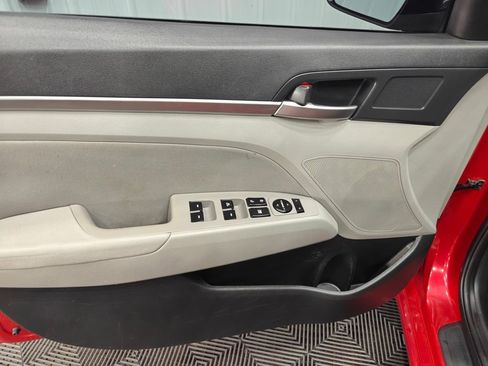 Used 2020 Hyundai Elantra Value Edition image 39