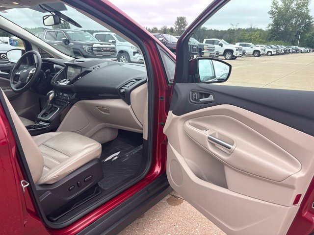Used 2017 Ford C-MAX Titanium w/ Equipment Group 301A FWD image 47