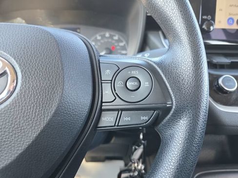 Used 2024 Toyota Corolla LE FWD image 20