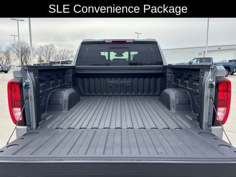 New 2026 GMC Sierra 1500 SLE image 6