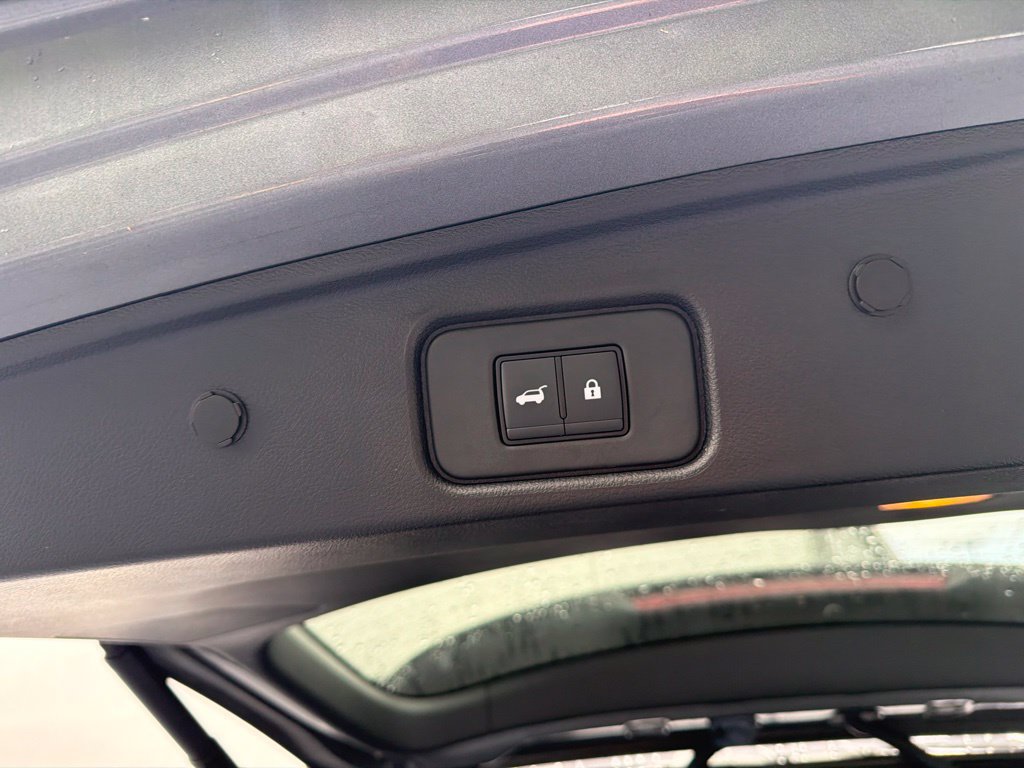 Used 2025 Nissan Pathfinder Rock Creek AWD/4WD image 10