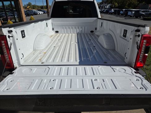 Used 2024 Ford F350 Lariat w/ Camper Package image 5