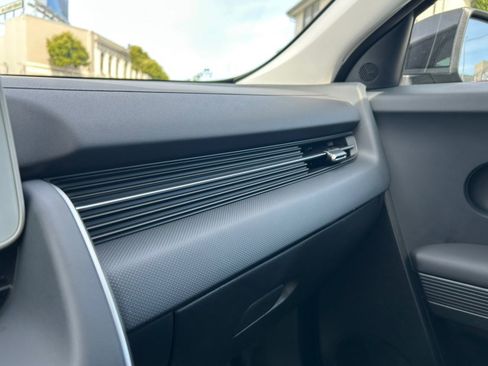 Used 2024 Hyundai Ioniq 5 SE image 33