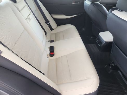 Used 2022 Lexus IS 350 F Sport RWD image 32
