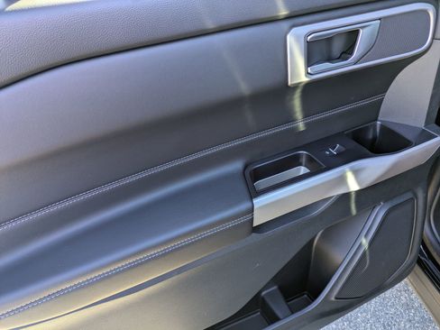 Certified 2023 Ford Explorer XLT w/ Equipment Group 202A image 26